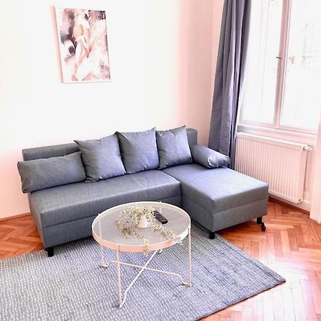 Brand New Spacious & Stylish Aptmt In City-Centre Viyana Dış mekan fotoğraf